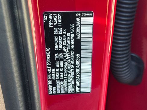 Used 2022 Porsche Cayenne GTS AWD/4WD image 29
