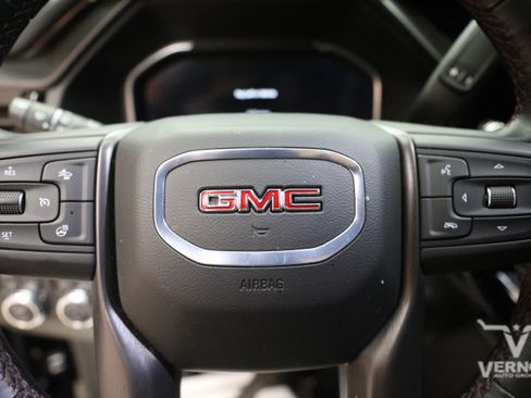 Used 2025 GMC Sierra 2500 AT4X AWD/4WD image 22