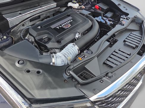 Used 2024 Cadillac XT4 Luxury FWD image 37