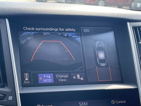 Used 2017 INFINITI Q50 3.0t Premium w/ Driver Assistance Package image 16