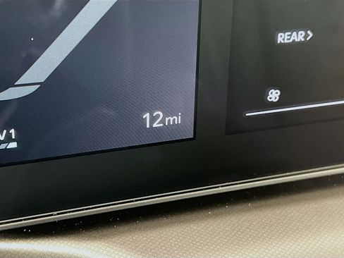 New 2026 Kia EV9 Wind image 18