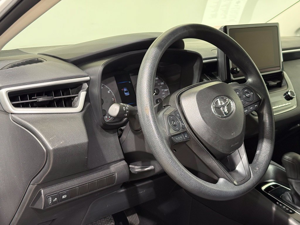 Certified 2025 Toyota Corolla LE FWD image 16