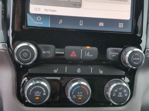New 2026 RAM 1500 Big Horn AWD/4WD image 16