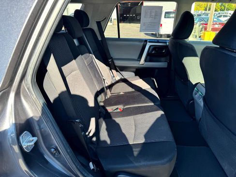 Used 2013 Toyota 4Runner SR5 image 11