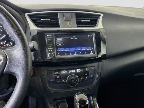 Used 2019 Nissan Sentra SV FWD image 18