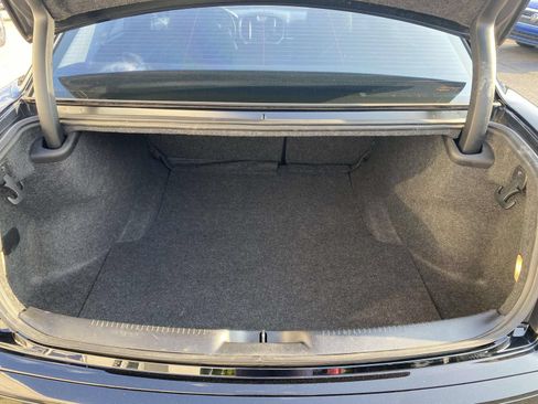 Used 2021 Chrysler 300 Touring w/ Sport Appearance Package RWD image 17