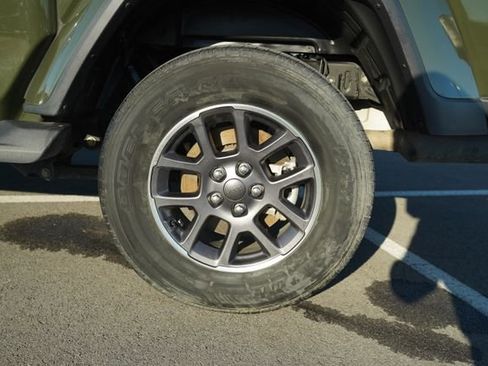 Used 2021 Jeep Gladiator Overland w/ LED Lighting Group image 42