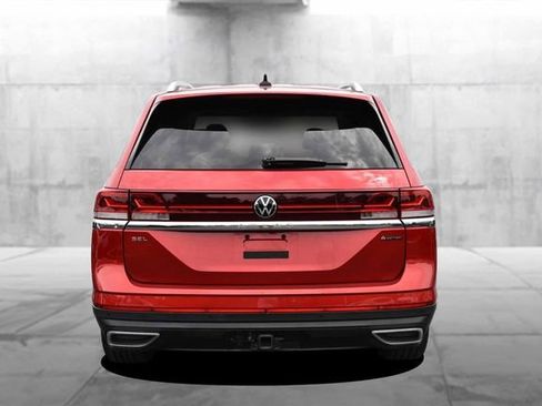 Used 2024 Volkswagen Atlas SEL AWD/4WD image 6