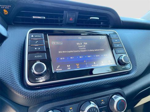 Used 2024 Nissan Kicks S image 14