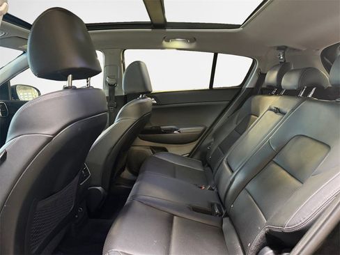 Used 2022 Kia Sportage EX image 24