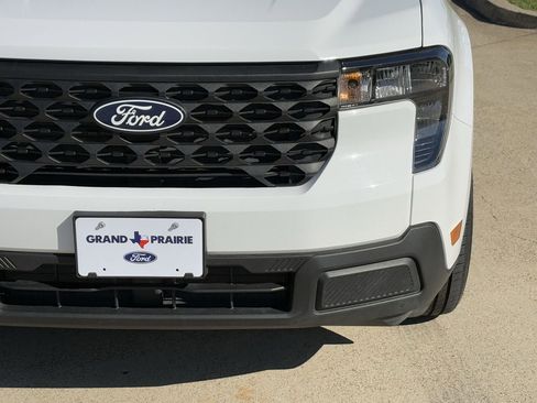 Certified 2025 Ford Maverick XL w/ Equipment Group 102A image 10