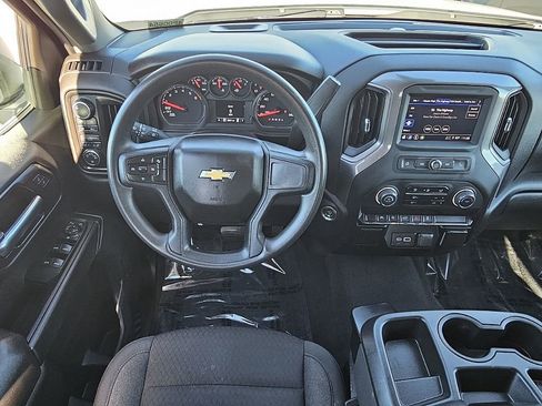 Used 2024 Chevrolet Silverado 1500 Custom image 24
