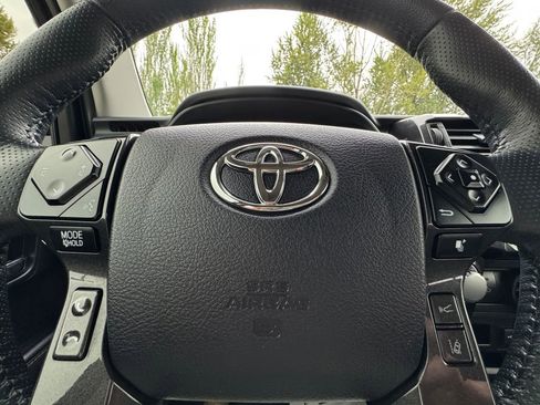 Used 2023 Toyota 4Runner 40th Anniversary SE AWD/4WD image 19
