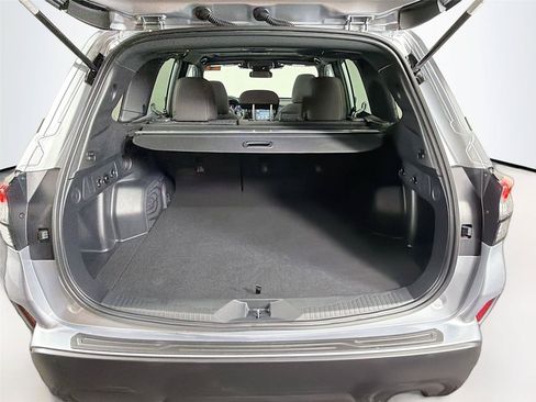 Used 2026 Subaru Forester Premium AWD/4WD image 26