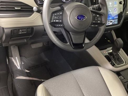 Used 2025 Subaru Forester Premium image 8