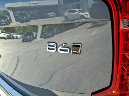 Certified 2023 Volvo XC90 B6 Plus w/ Protection Package Premier AWD/4WD image 6
