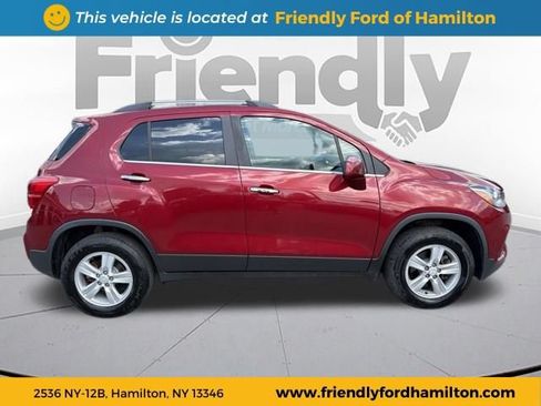 Used 2020 Chevrolet Trax LT w/ Driver Confidence Package AWD/4WD image 10
