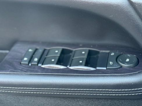 Used 2017 Buick Enclave Leather image 23