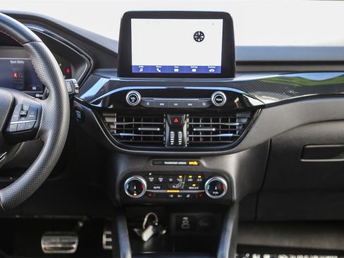 Used 2024 Ford Escape ST-Line image 18