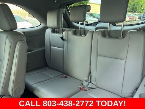 Used 2019 Toyota Highlander XLE FWD image 14