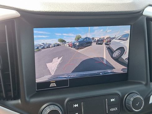 Used 2023 GMC Terrain SLT w/ Elevation Edition FWD image 18