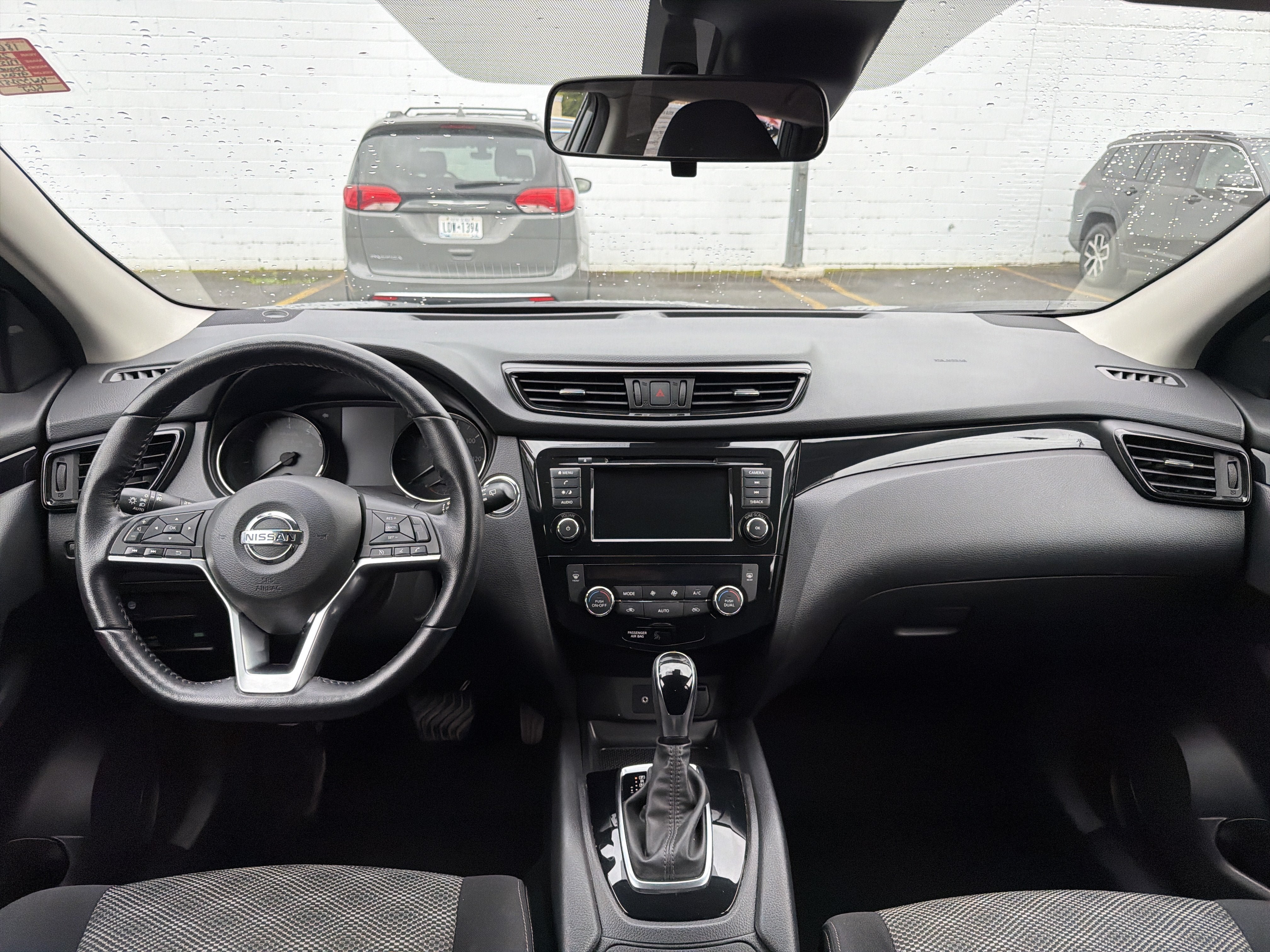 Used 2019 Nissan Rogue Sport SV w/ All-Weather Package AWD/4WD image 12