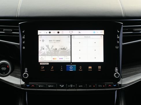 Used 2022 Jeep Wagoneer Series III w/ Premium Group I image 5