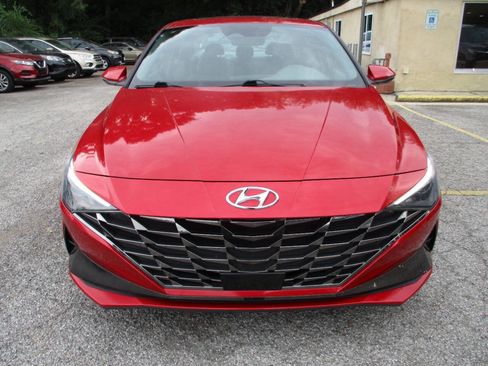 Used 2021 Hyundai Elantra SEL w/ Convenience + Premium Package FWD image 23