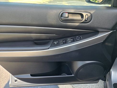 Used 2010 MAZDA CX-7 i Sport w/ Convenience Pkg FWD image 16