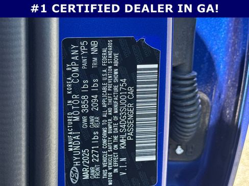 Certified 2025 Hyundai Elantra SEL image 36