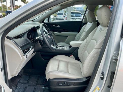 Used 2020 Cadillac XT4 Premium Luxury image 8