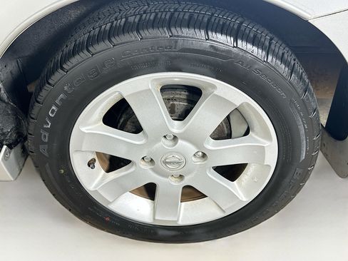 Used 2012 Nissan Sentra 2.0 SR FWD image 11