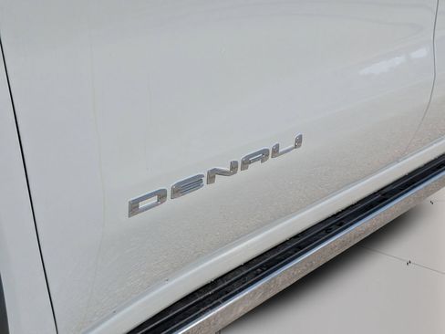Used 2025 GMC Sierra 1500 Denali Ultimate AWD/4WD image 9
