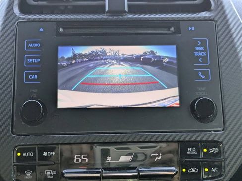 Used 2019 Toyota Prius LE image 19