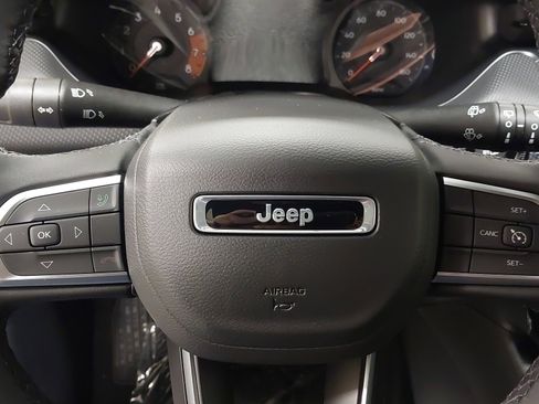New 2026 Jeep Compass Latitude image 35