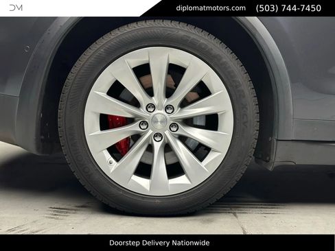 Used 2016 Tesla Model X Performance image 35