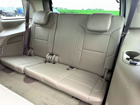 Used 2017 GMC Yukon SLT w/ Open Road Package RWD image 19