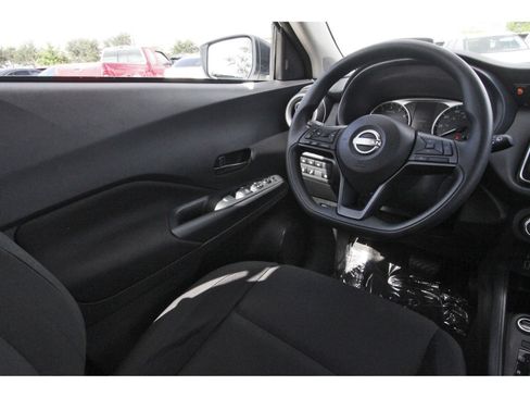Certified 2025 Nissan Kicks Play S FWD image 12