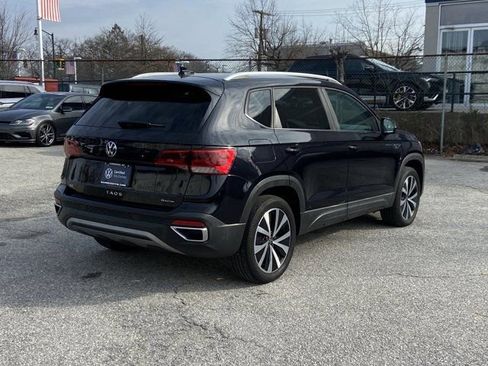 Used 2022 Volkswagen Taos SE image 5