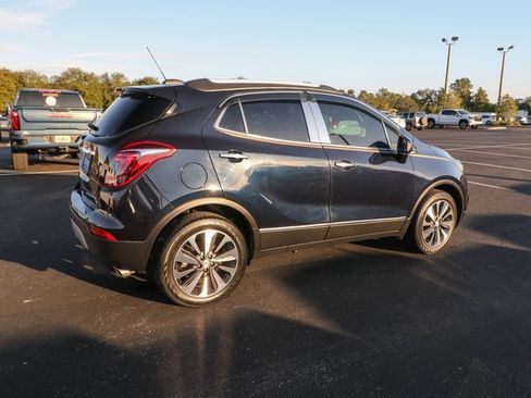 Certified 2022 Buick Encore Preferred w/ Safety Package image 10
