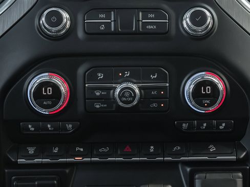 Used 2022 GMC Sierra 2500 Denali w/ Denali Ultimate Package image 42