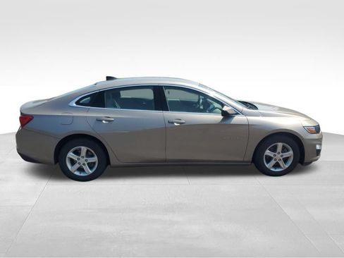 Used 2022 Chevrolet Malibu LS FWD image 6