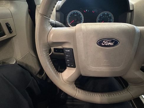 Used 2008 Ford Escape XLT FWD image 36