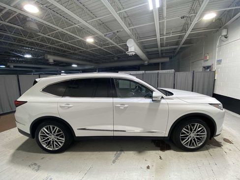 Used 2023 Acura MDX SH-AWD w/ Advance Package image 27