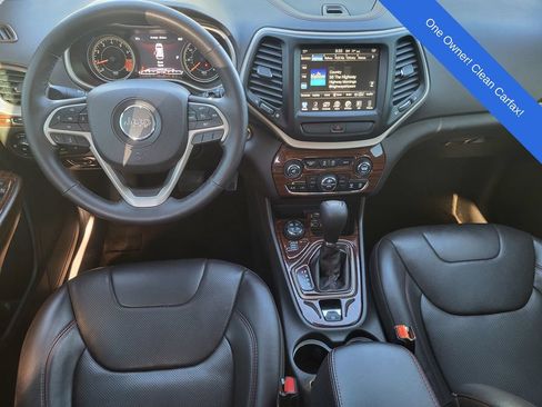 Used 2015 Jeep Cherokee Trailhawk w/ Comfort/Convenience Group AWD/4WD image 16
