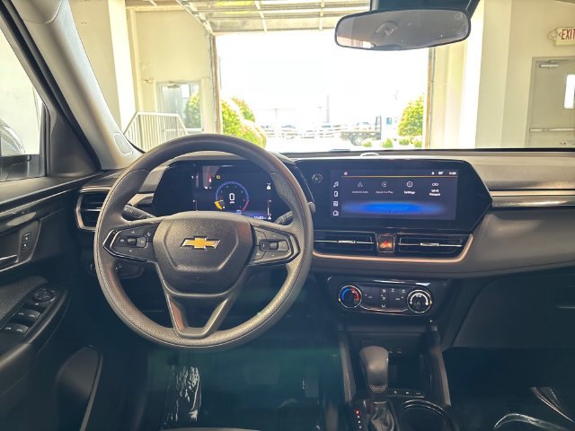 Used 2026 Chevrolet TrailBlazer LT AWD/4WD image 18