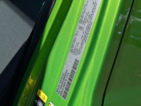 New 2025 Jeep Wrangler Unlimited Rubicon w/ Technology Group image 37