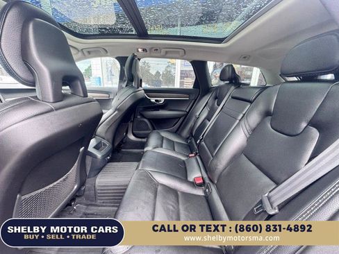 Used 2018 Volvo V90 T6 Cross Country w/ Convenience Package AWD/4WD image 18