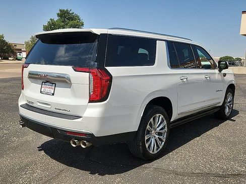 Certified 2022 GMC Yukon XL Denali AWD/4WD image 4