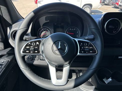Used 2024 Mercedes-Benz Sprinter 2500 image 14